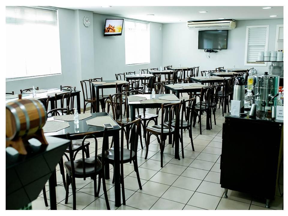 Steel Valley Hotel Ipatinga Bagian luar foto